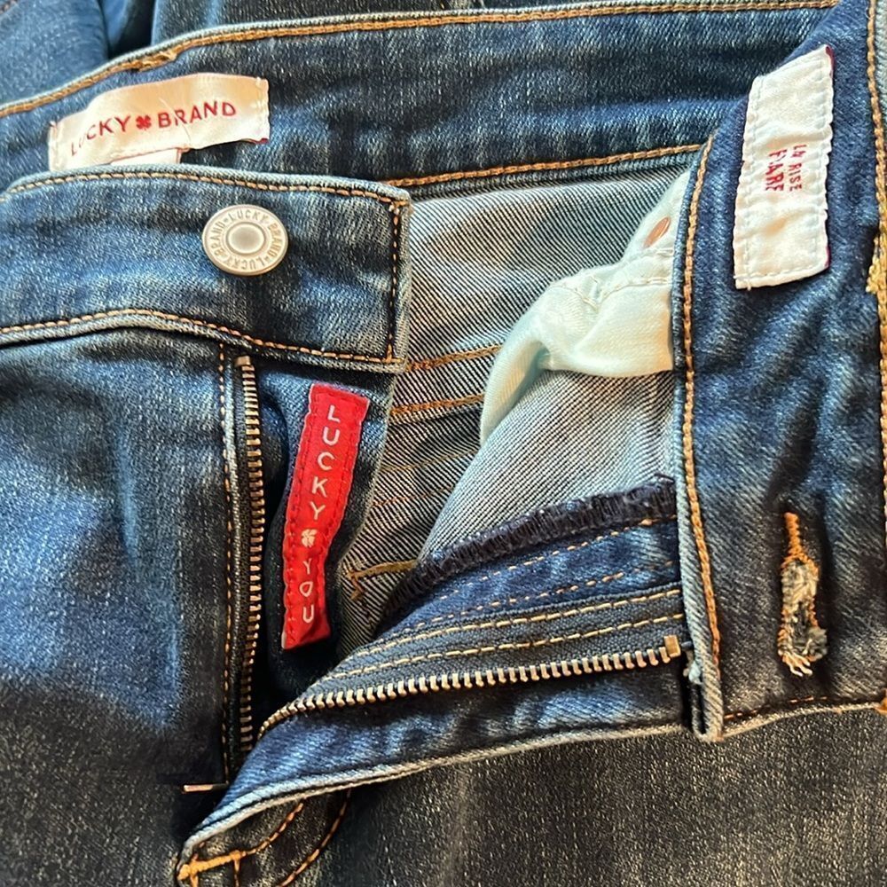 Lucky Brand Low Ride Flare Jeans. Size 14/32R - Picture 10 of 15